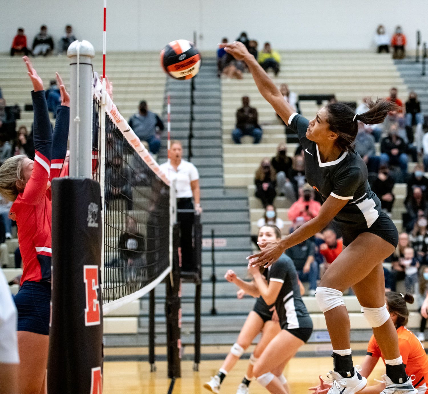 East vs North volleyball